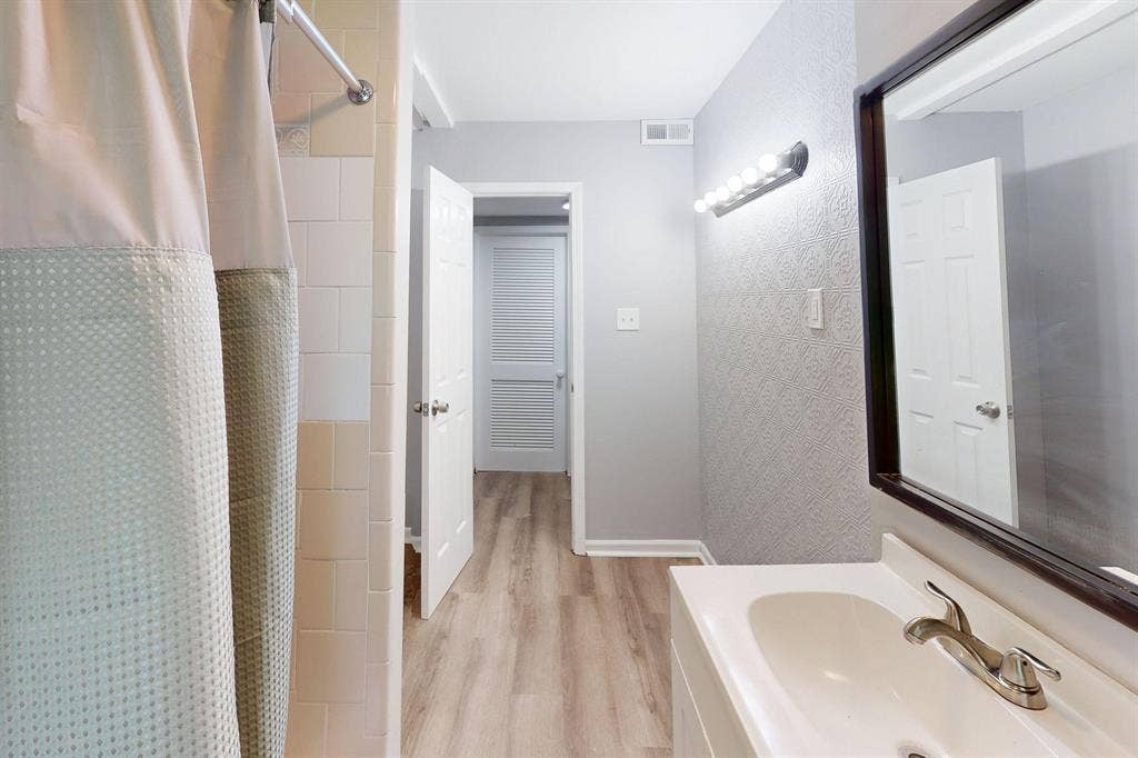 10 BR in Atlanta