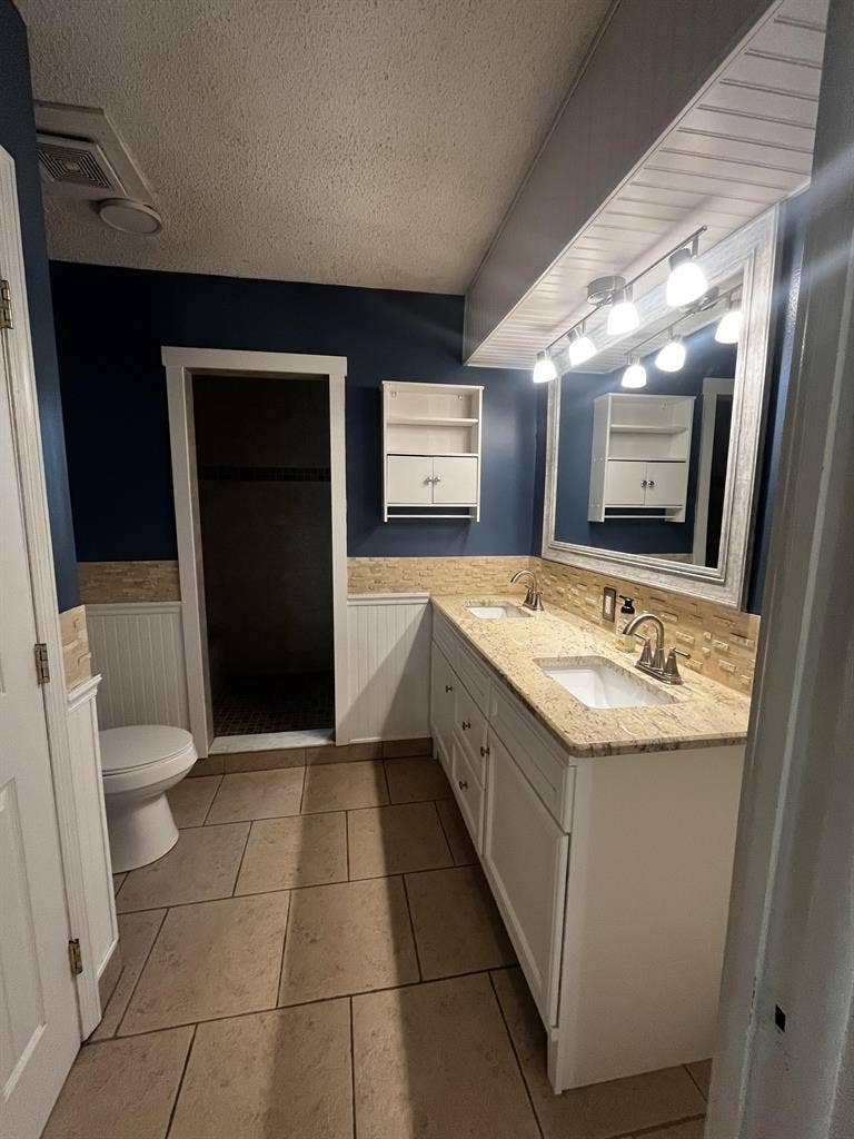 8 BR in Lakeland