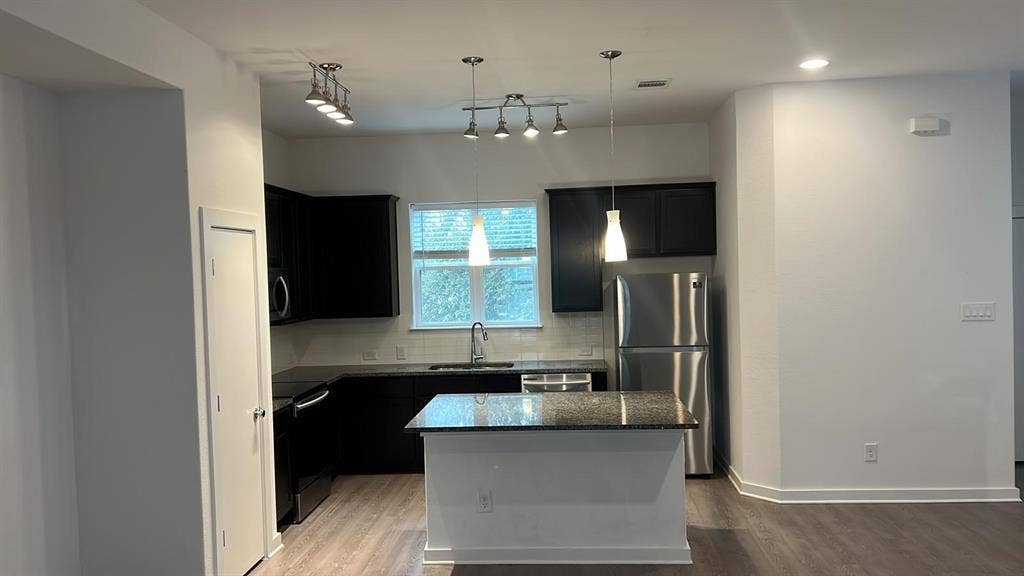 3 BR in Leander