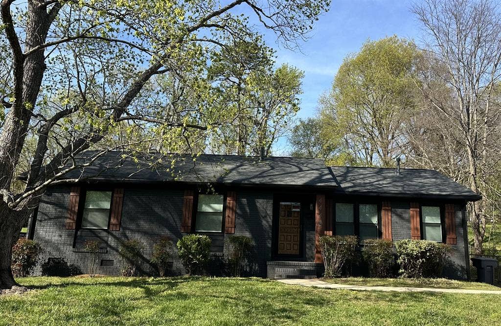 4 BR in Charlotte