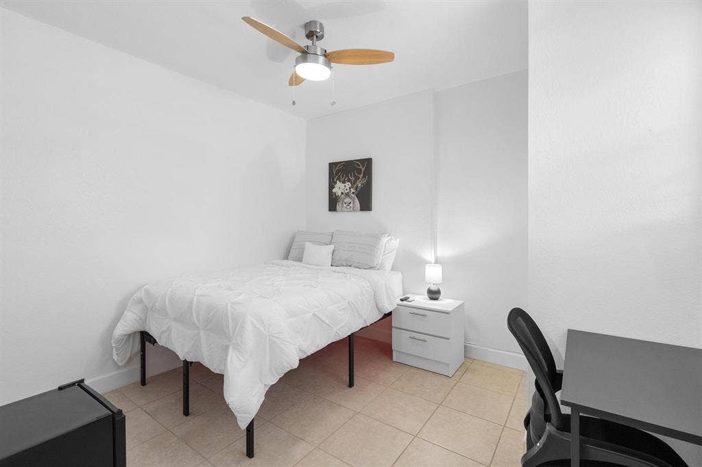 5 BR in Sanford