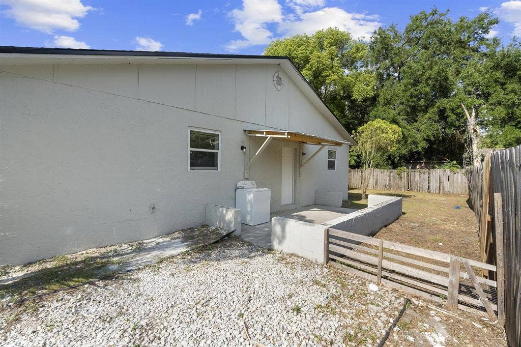 5 BR in Sanford