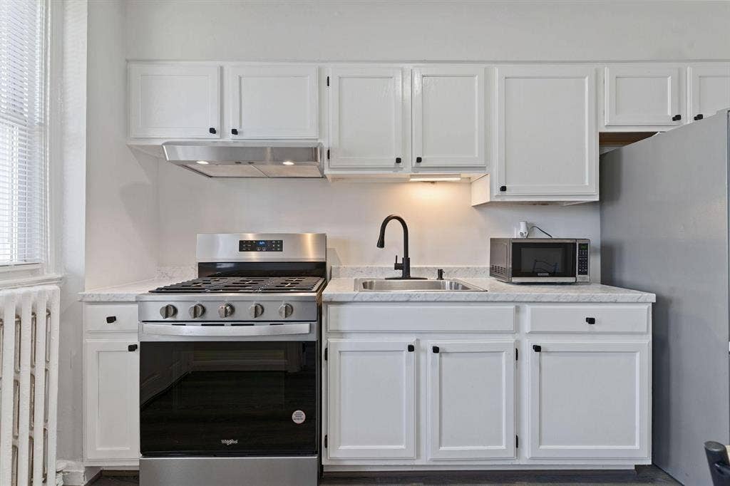6 BR in Baltimore