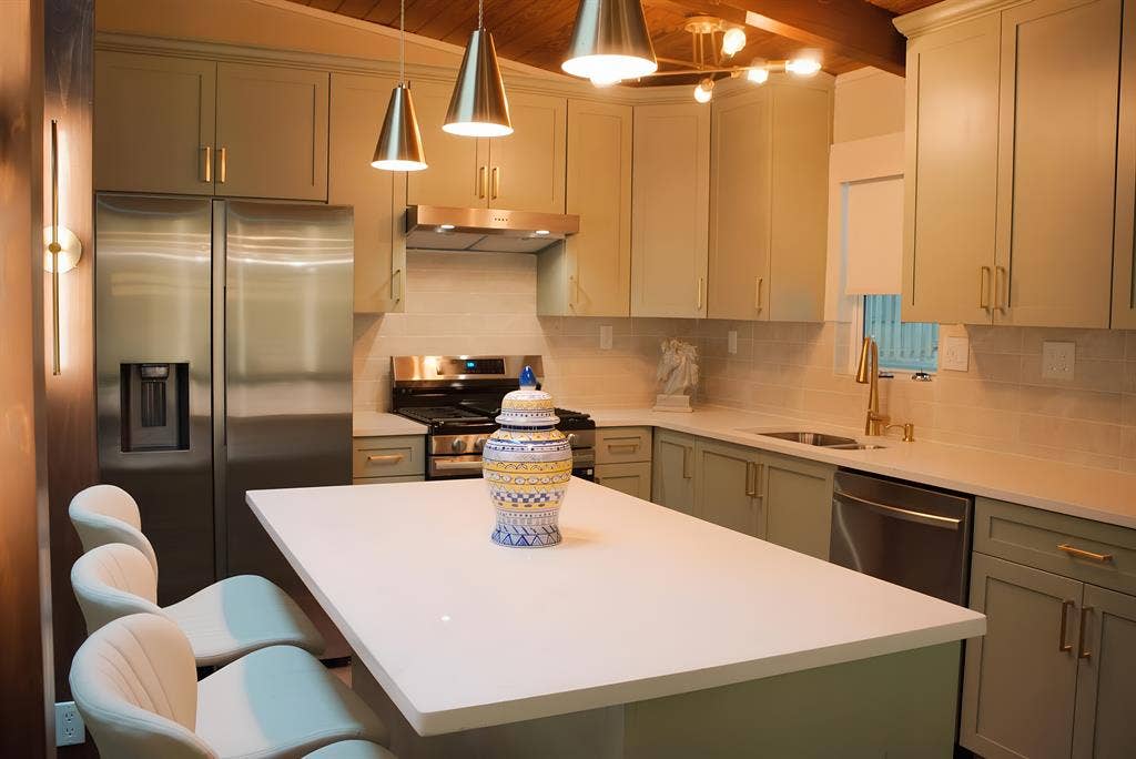 7 BR in Doraville