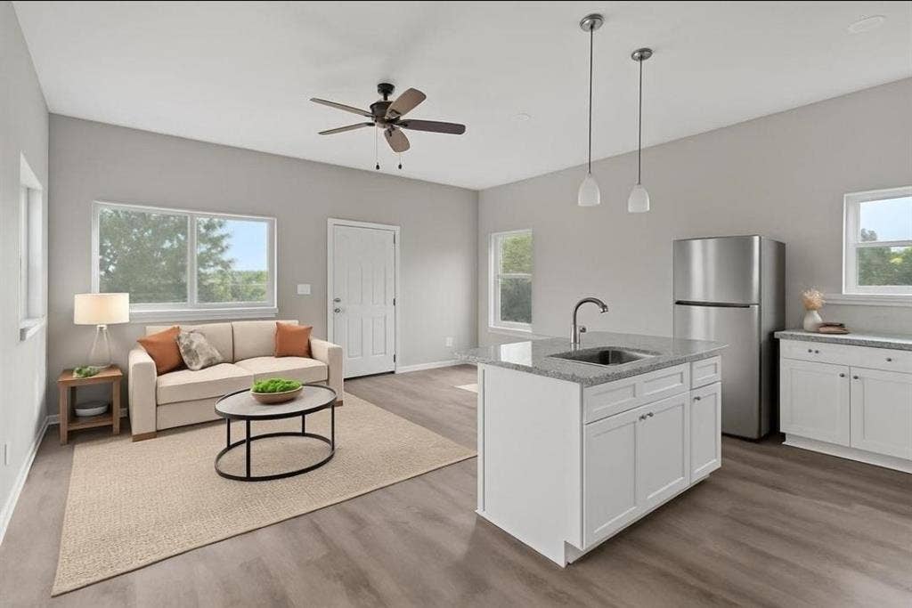 6 BR in Houston
