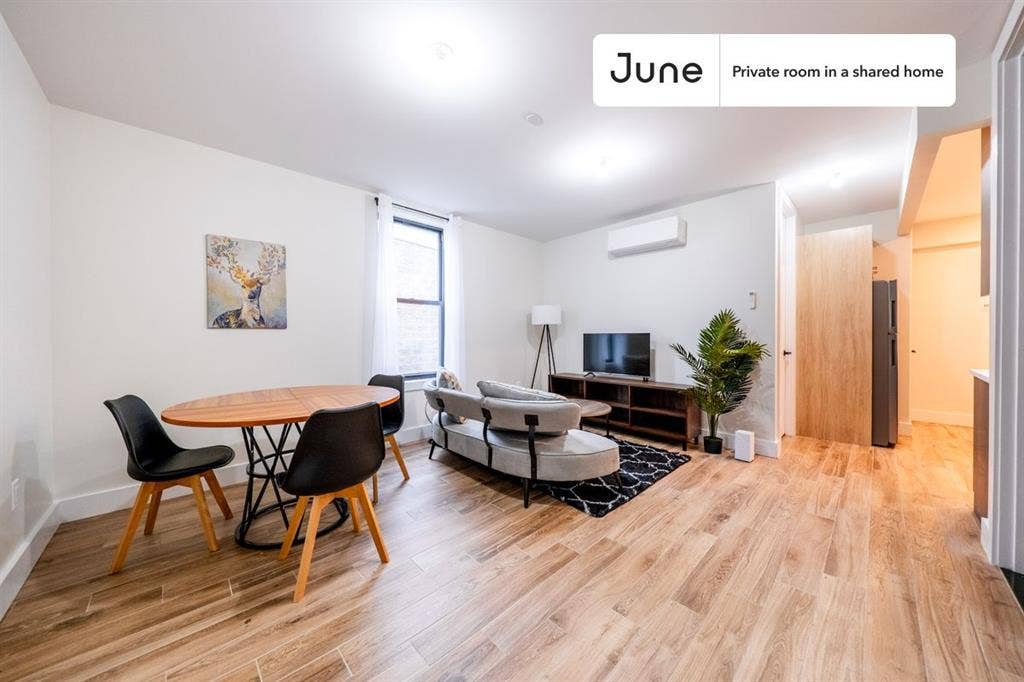 3 BR in New York City