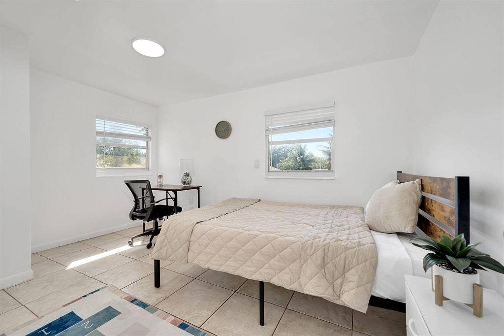 7 BR in Plantation