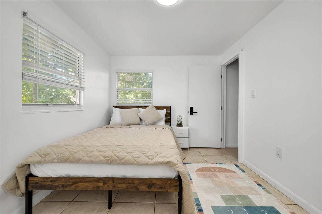 7 BR in Plantation