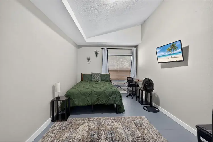 8 BR in Alva
