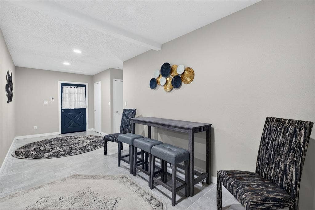 8 BR in Alva