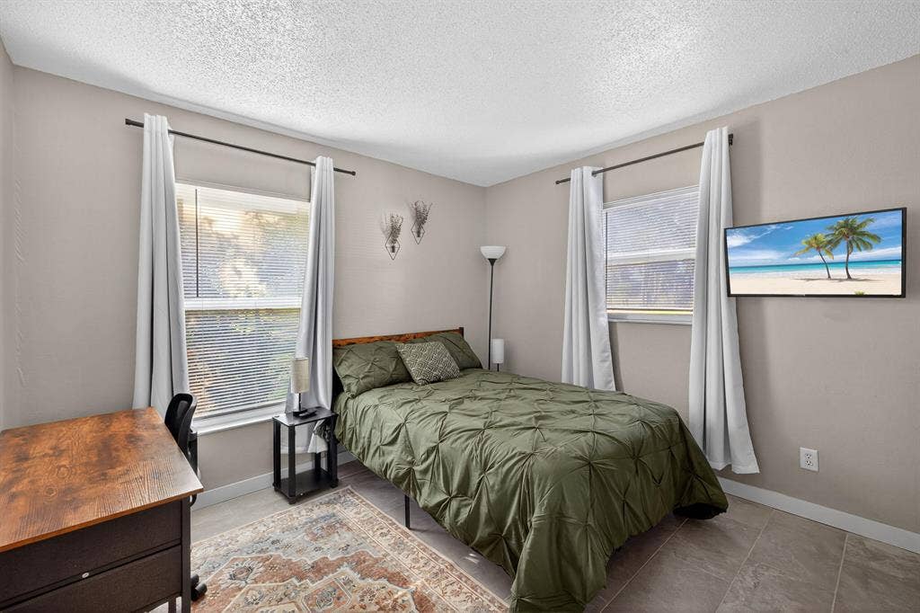 8 BR in Alva