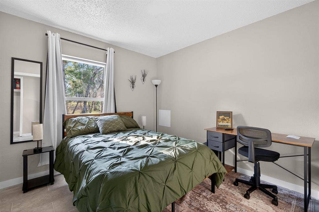8 BR in Alva