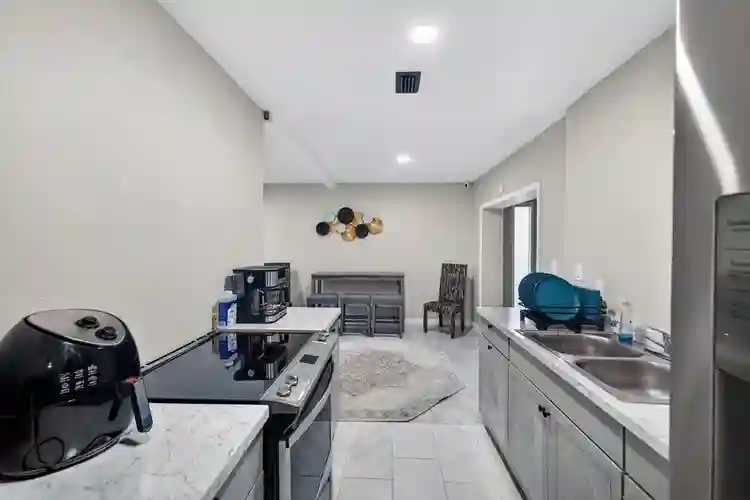 8 BR in Alva