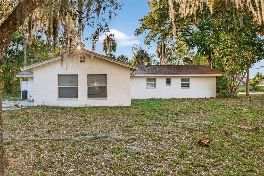 8 BR in Alva