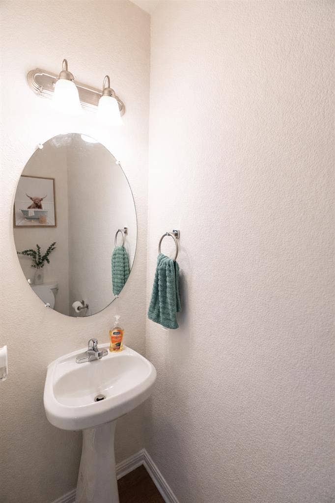 4 BR in Austin