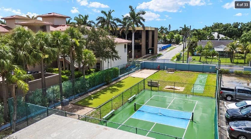 Waterfront Living for Professionals