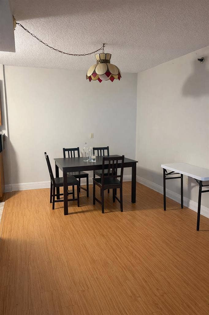 1 bedroom 1 bath Apartment