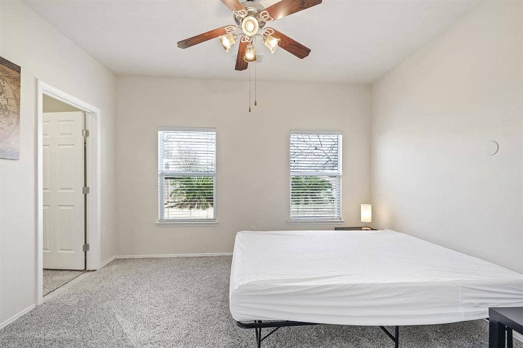 8 BR in Richmond