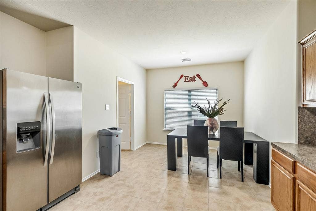 8 BR in Richmond