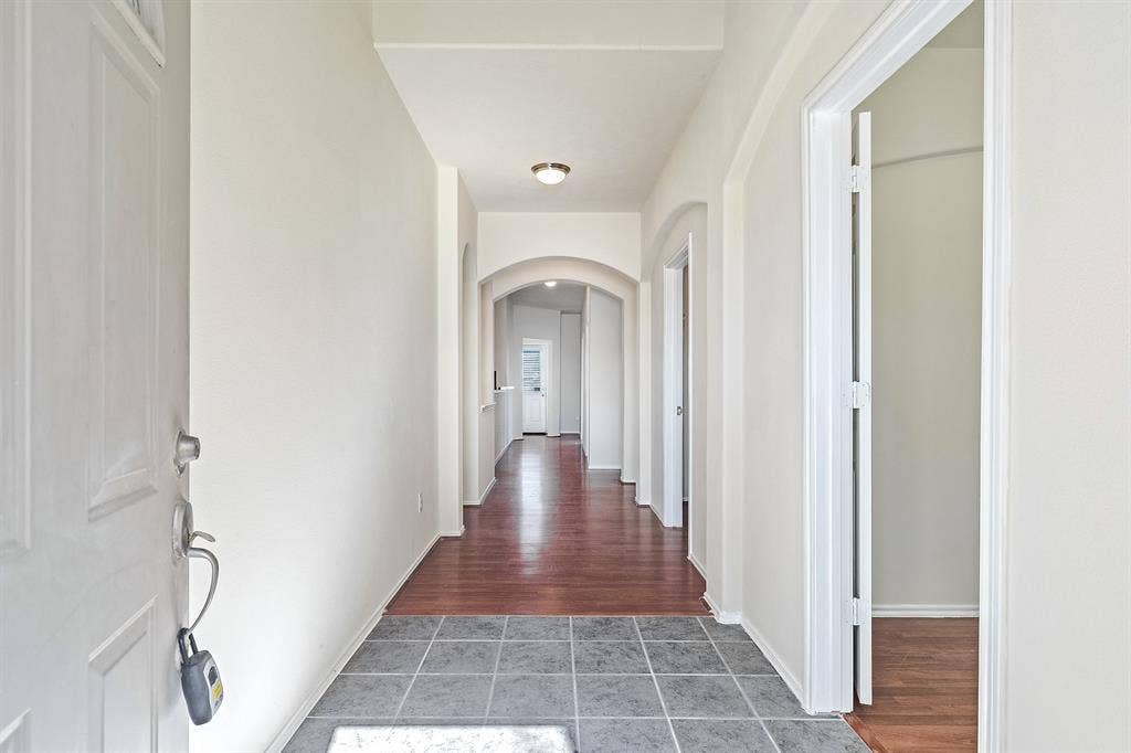 8 BR in Richmond