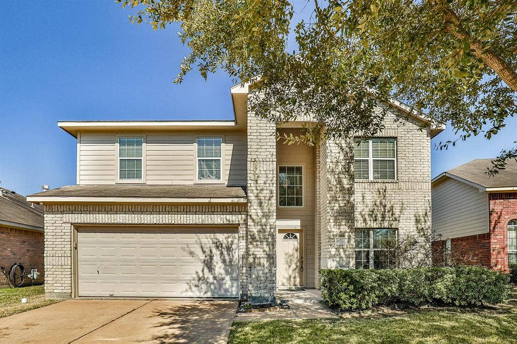 8 BR in Richmond