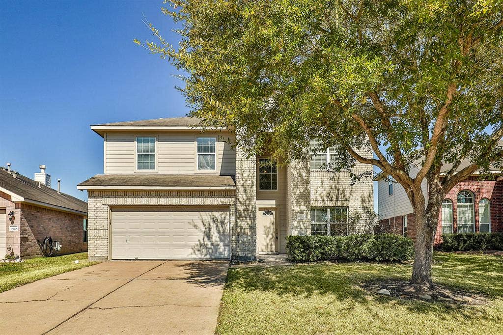 8 BR in Richmond