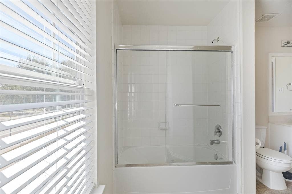 8 BR in Richmond