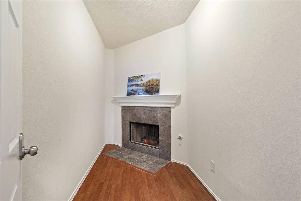 8 BR in Richmond