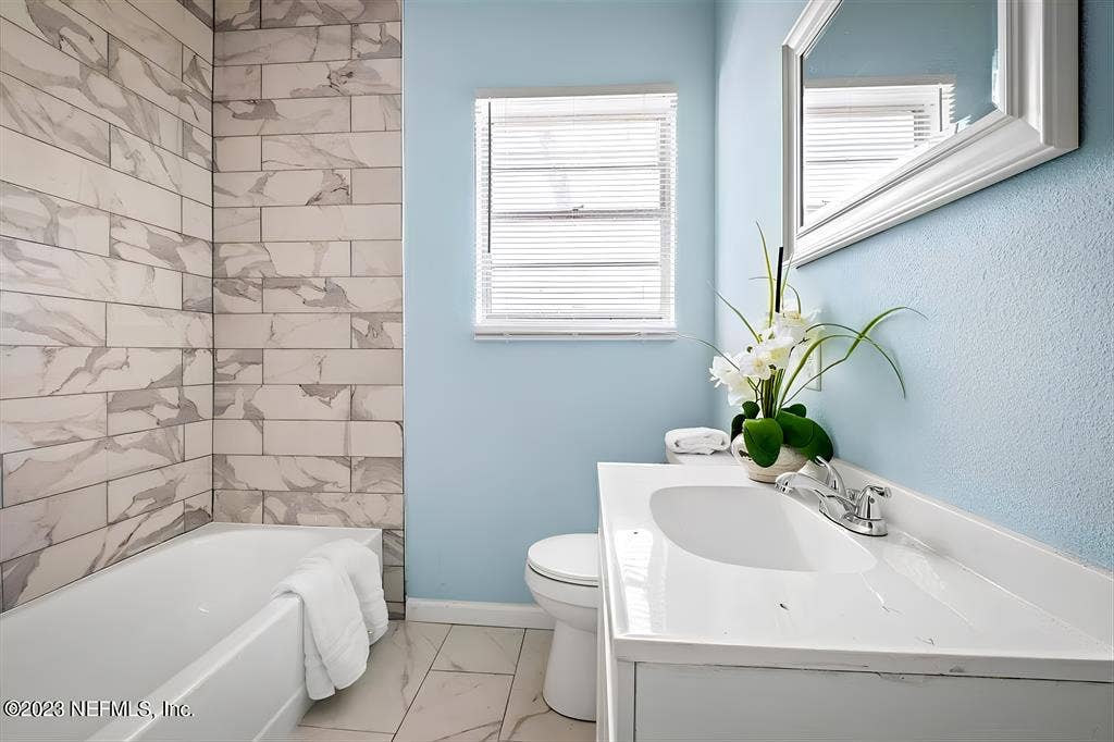 2 BR in Jacksonville