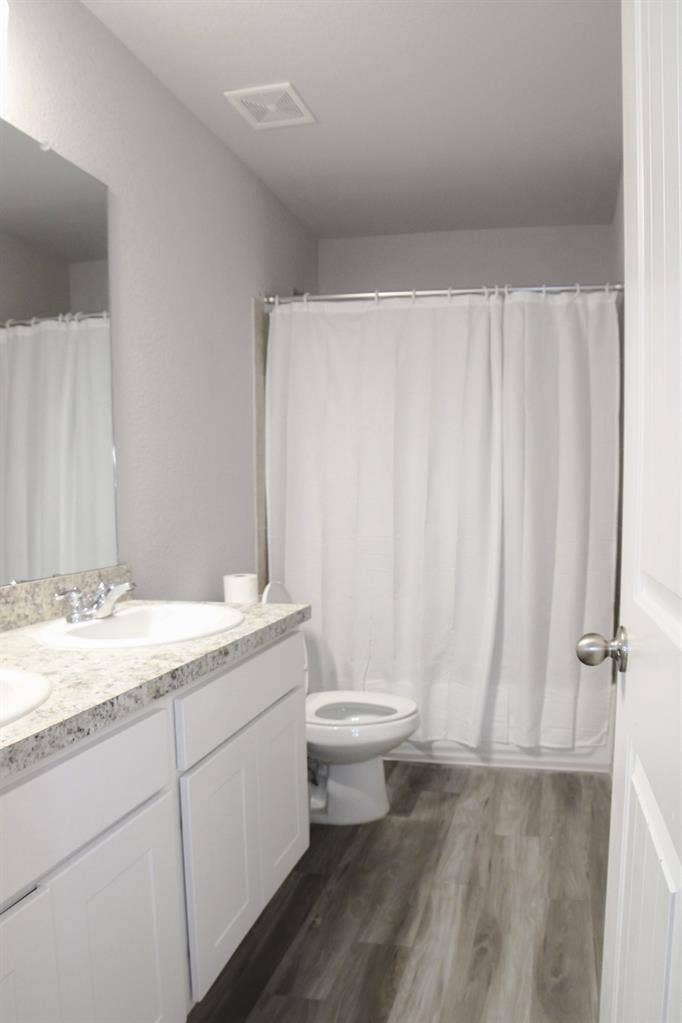 9 BR in Texas City