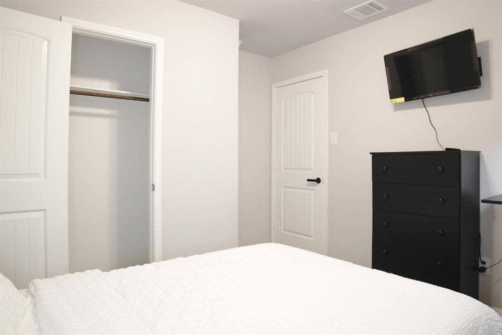 9 BR in Texas City