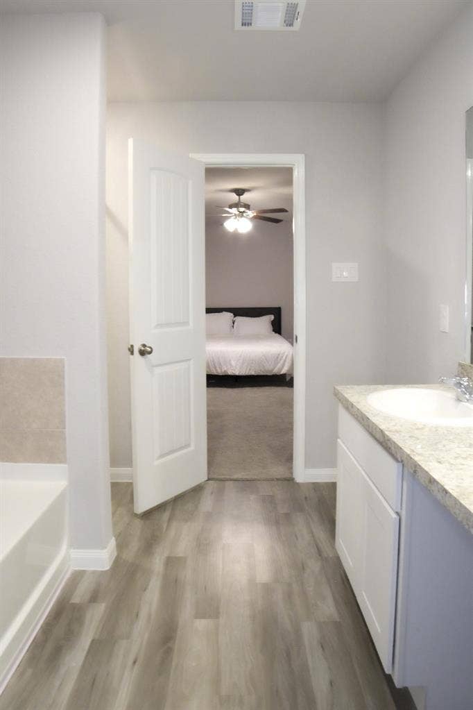 9 BR in Texas City