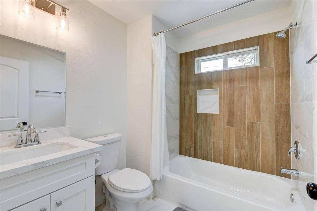 5 BR in Houston