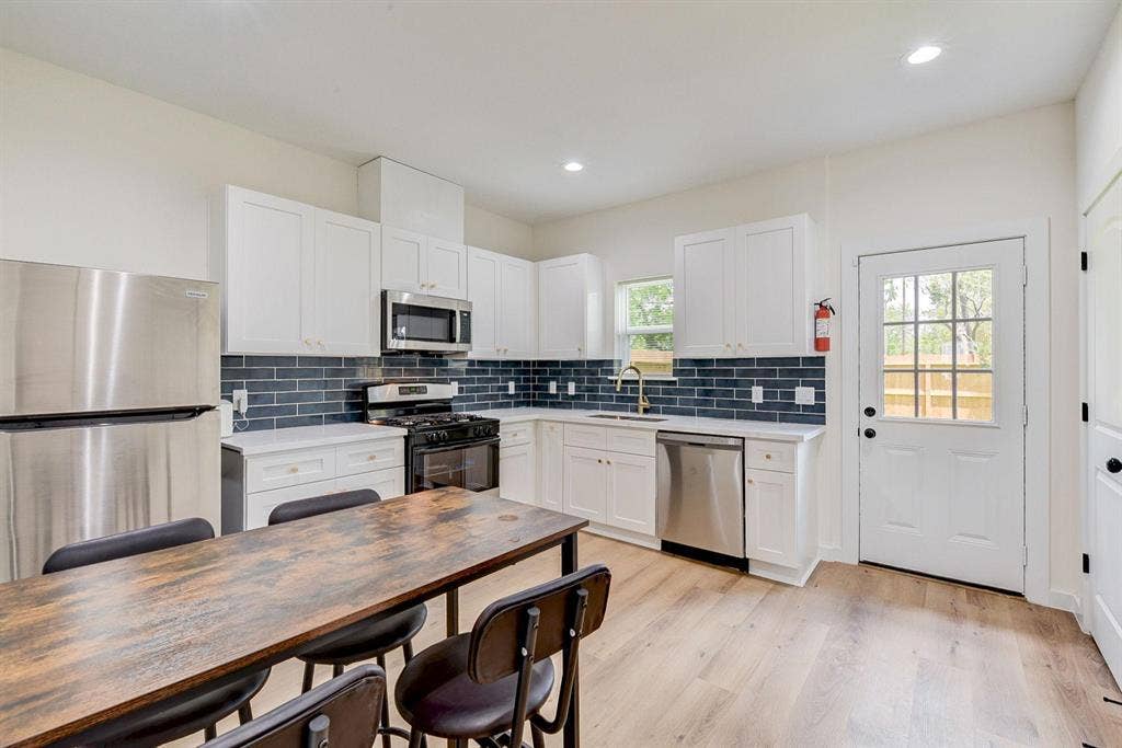 5 BR in Houston