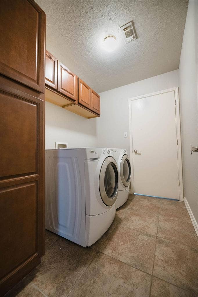 7 BR in Arlington