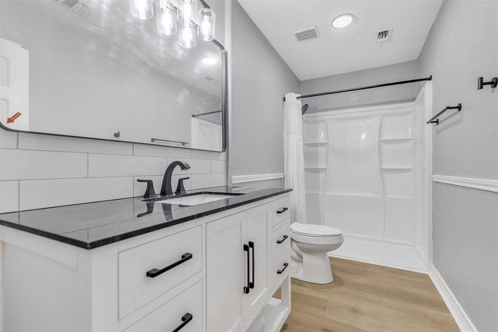 8 BR in San Antonio