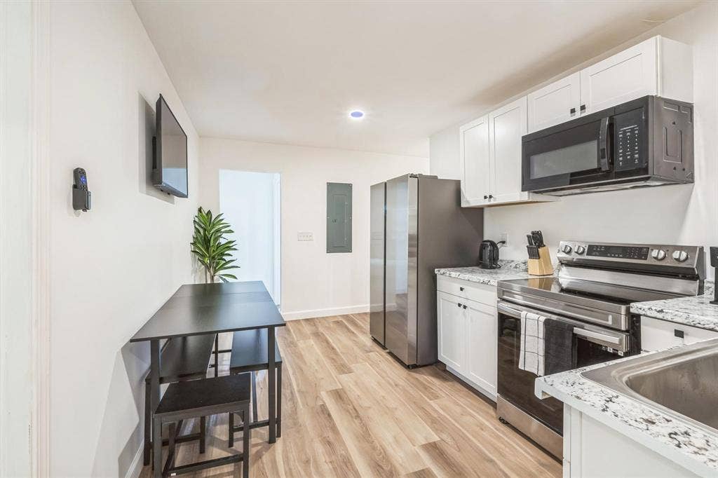 7 BR in Atlanta