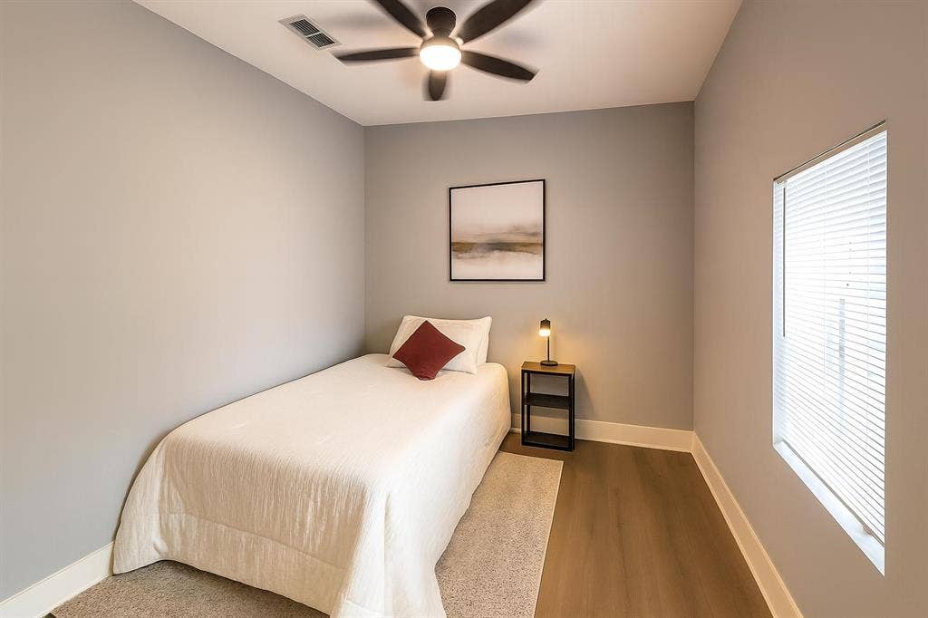 6 BR in Tampa