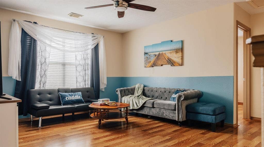 4 BR in Houston
