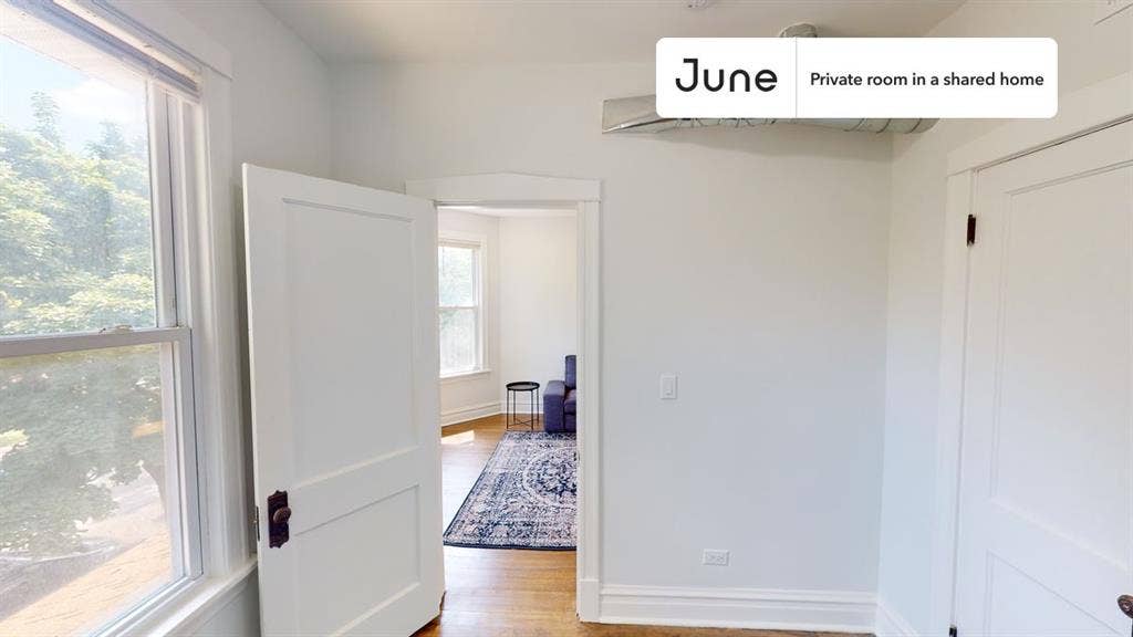 4 BR in Chicago
