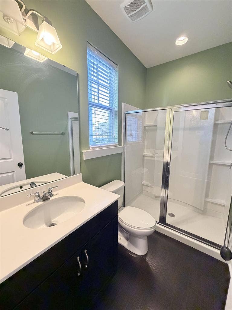 4 BR in Charlotte
