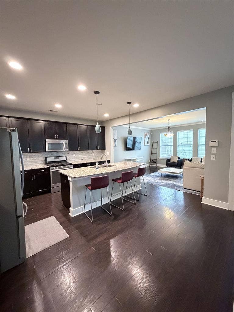 4 BR in Charlotte