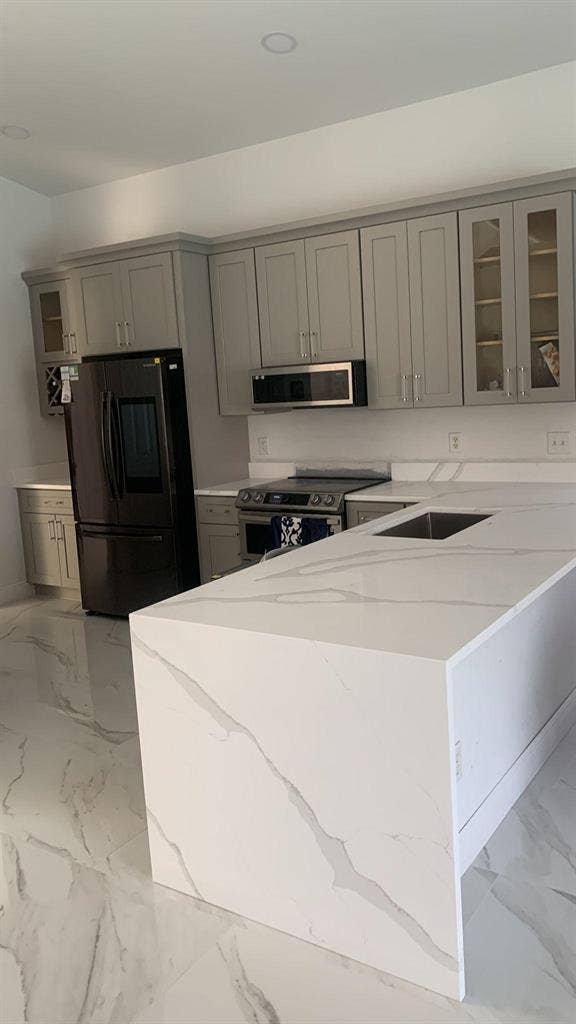 1 BR in Four Corners