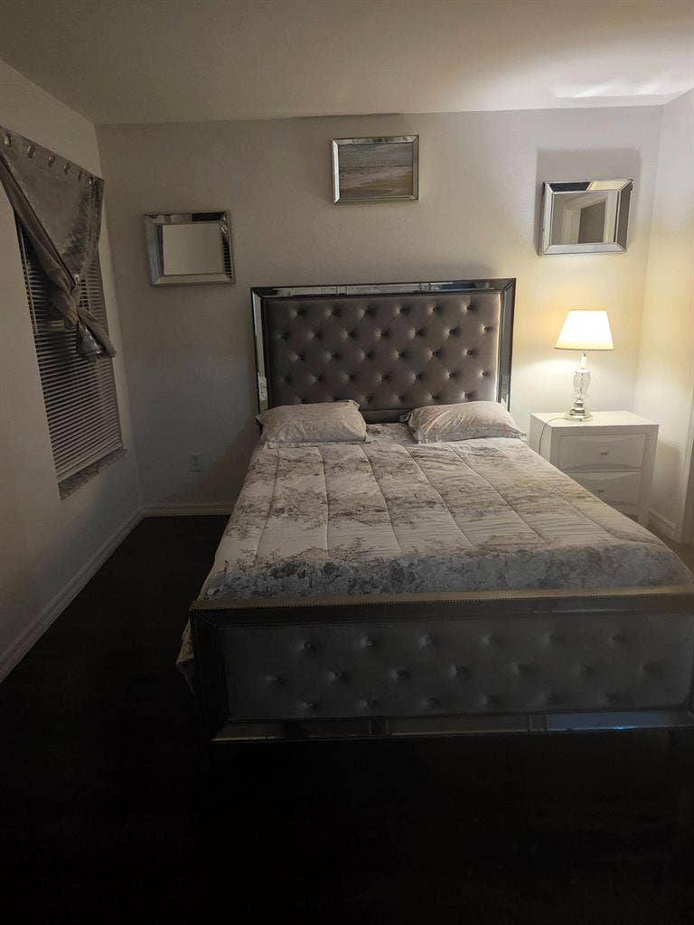 1 BR in Four Corners