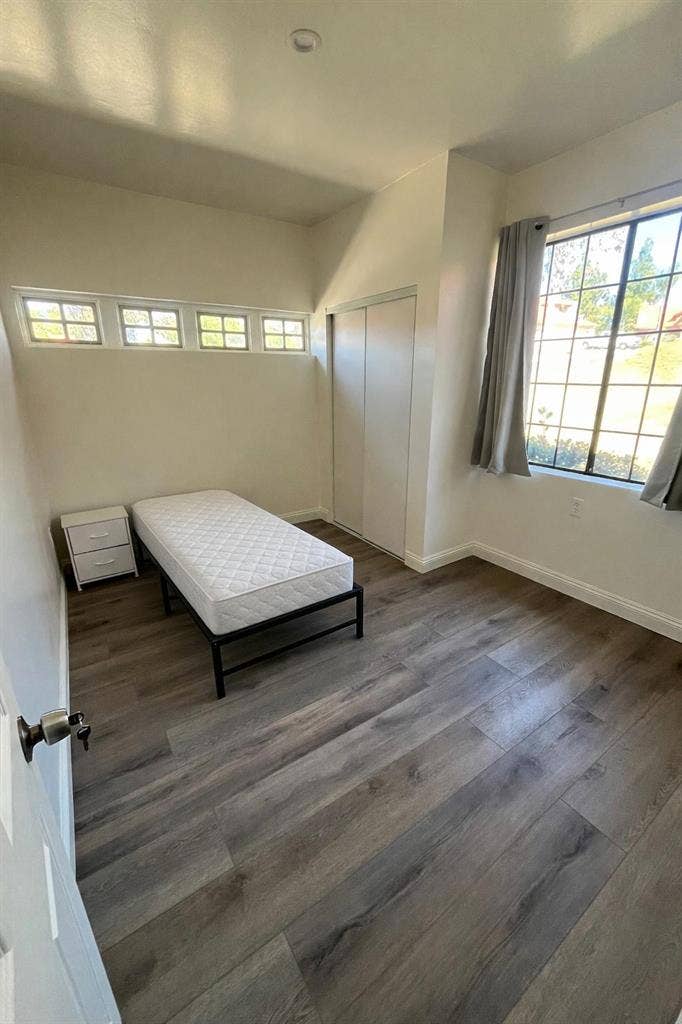 7 BR in Moreno Valley