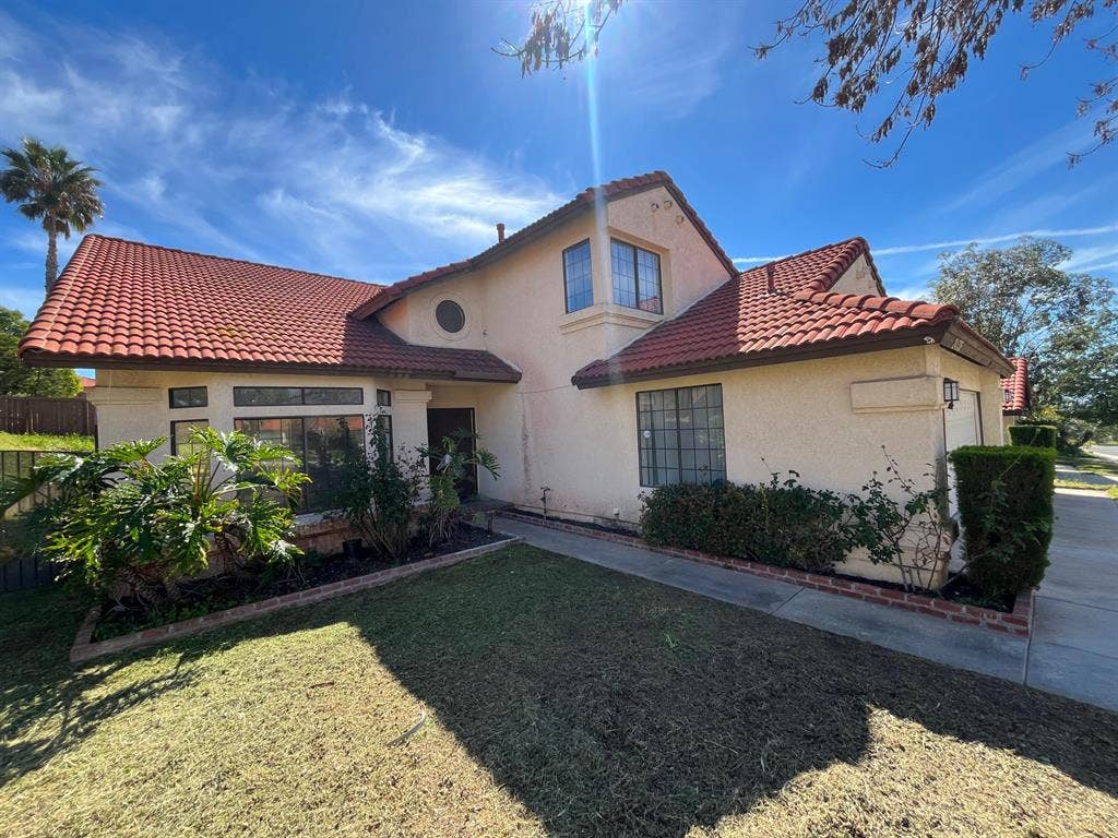 7 BR in Moreno Valley