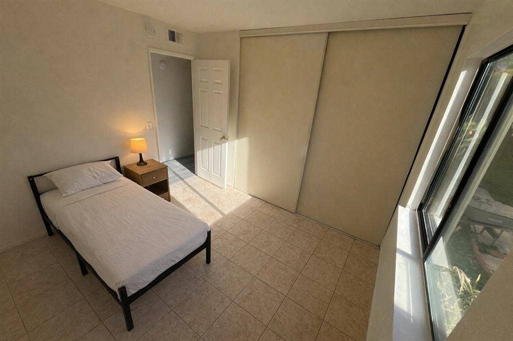 7 BR in Moreno Valley