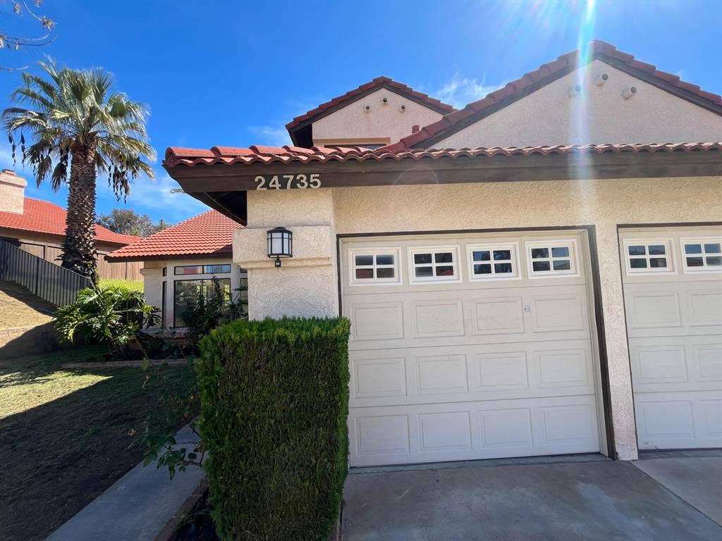 7 BR in Moreno Valley