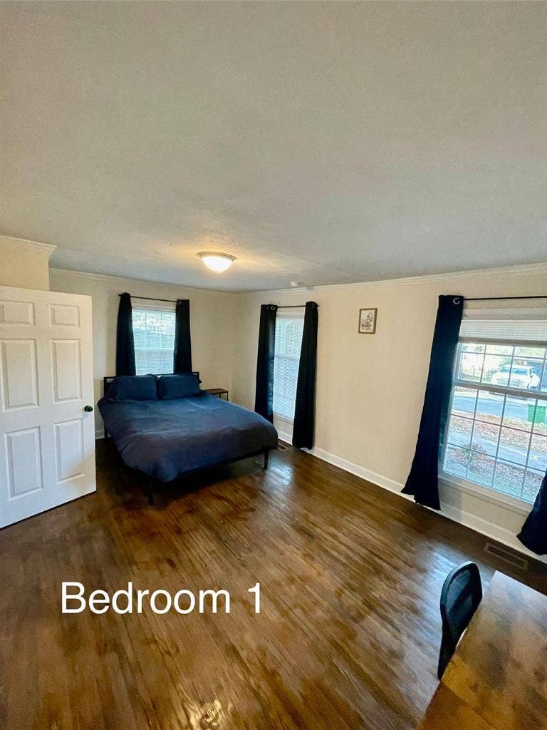 7 BR in Belmont
