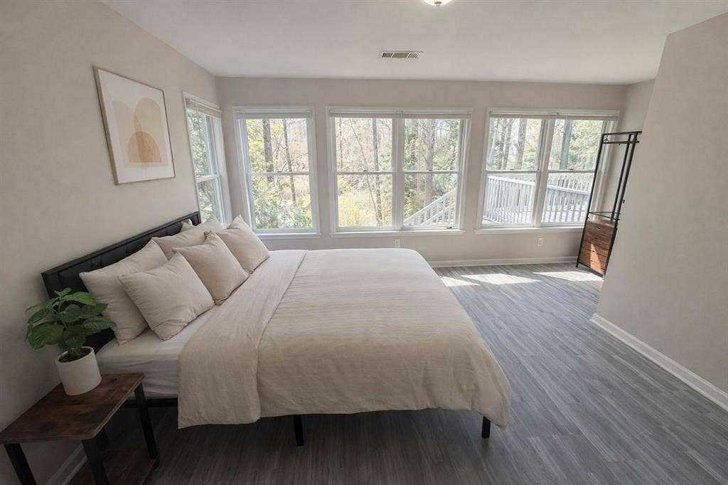 10 BR in Decatur